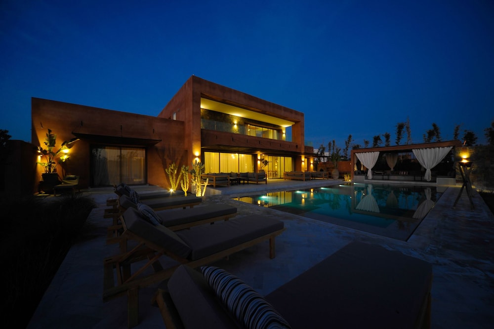 Luxury Villa, Multiple Beds, Pool View photo 3