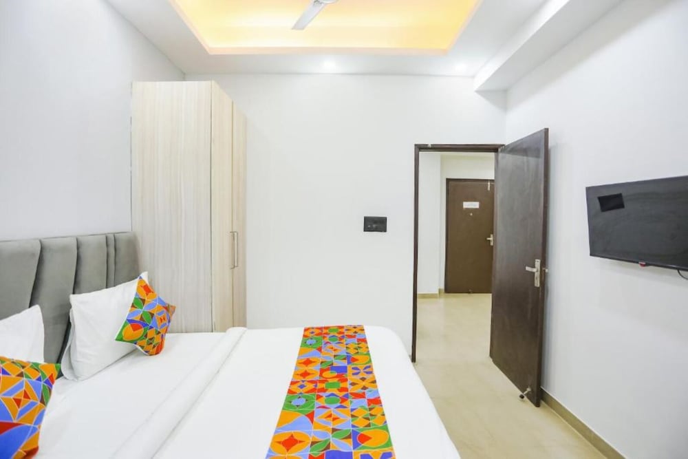 Deluxe Room - Photo 5