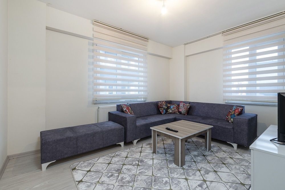 Basic Condo, 1 Bedroom