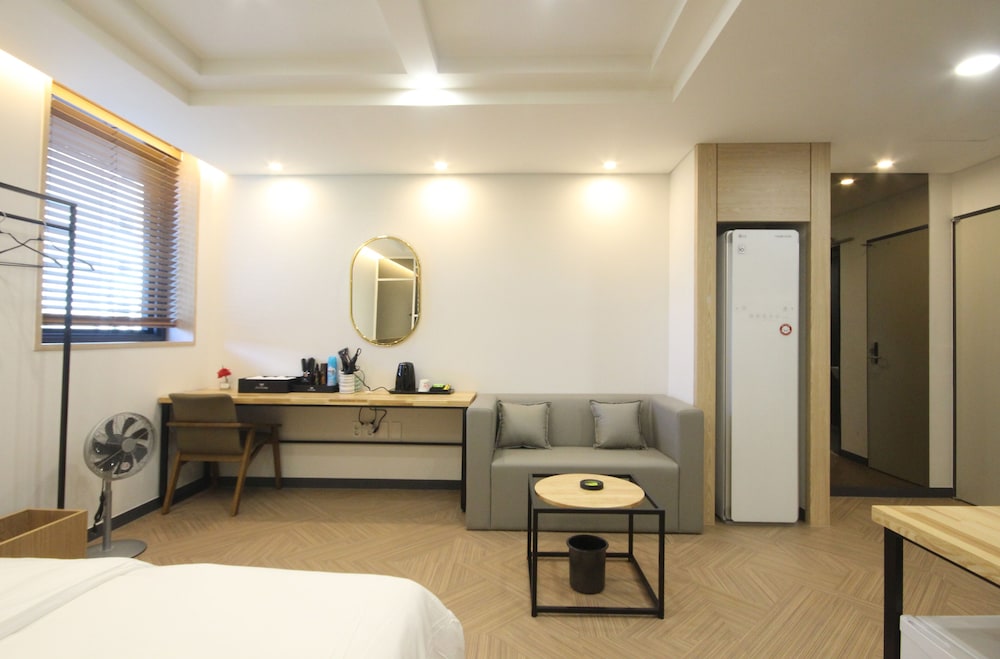 Standard Room photo 2