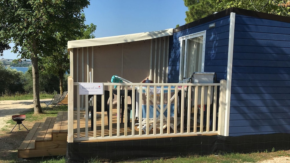 Basic Mobile Home, 2 Bedrooms photo 1