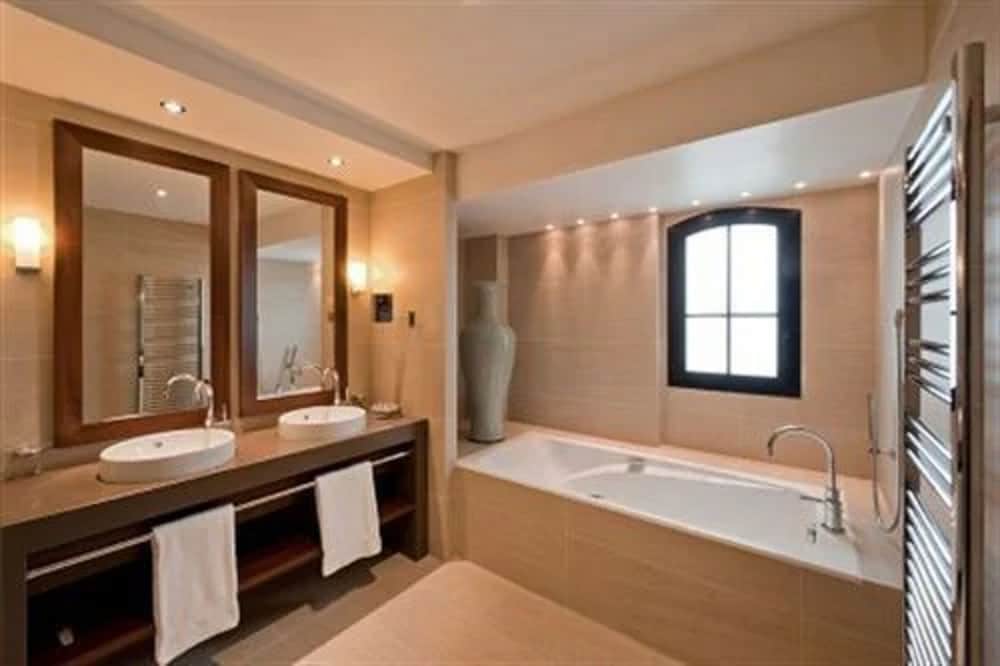 Superior Double or Twin Room (Sud) - Photo 6