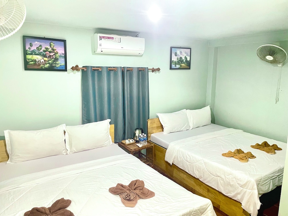 Basic Double or Twin Room, 2 Bedrooms photo 3