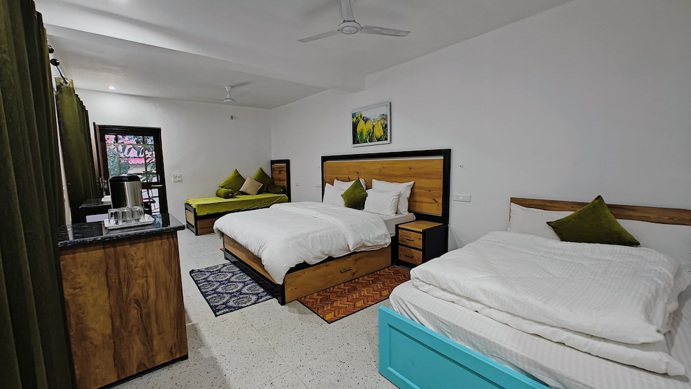 Premium Single Room