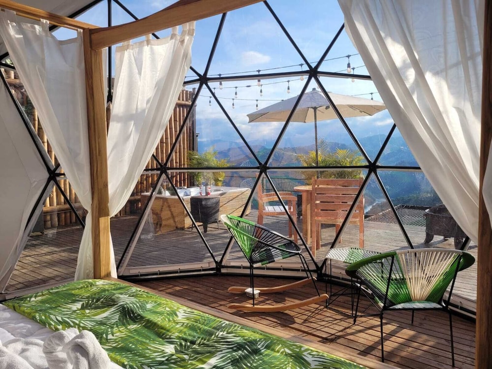 Romantic Tent photo 2