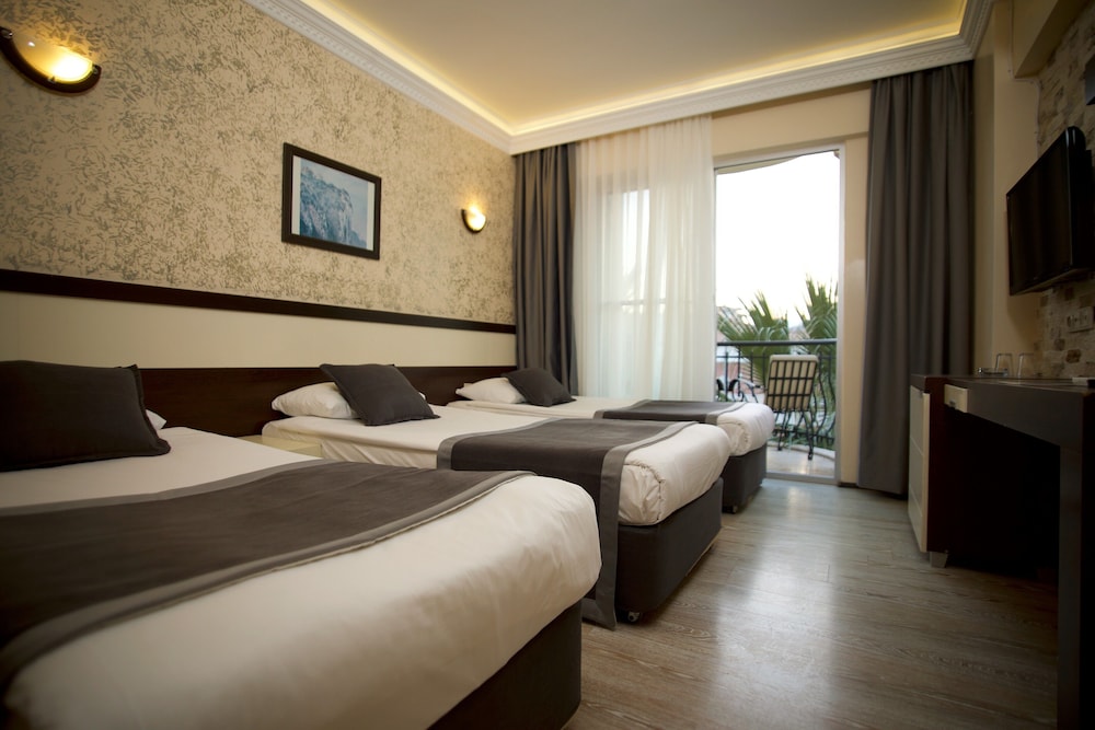 Standard Room photo 3