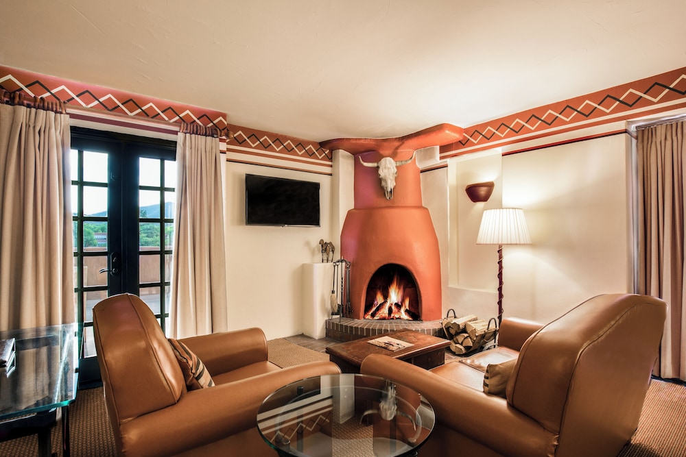 Suite, 1 Bedroom photo 3