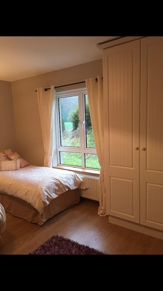 Double or Twin Room, Multiple Beds photo 3