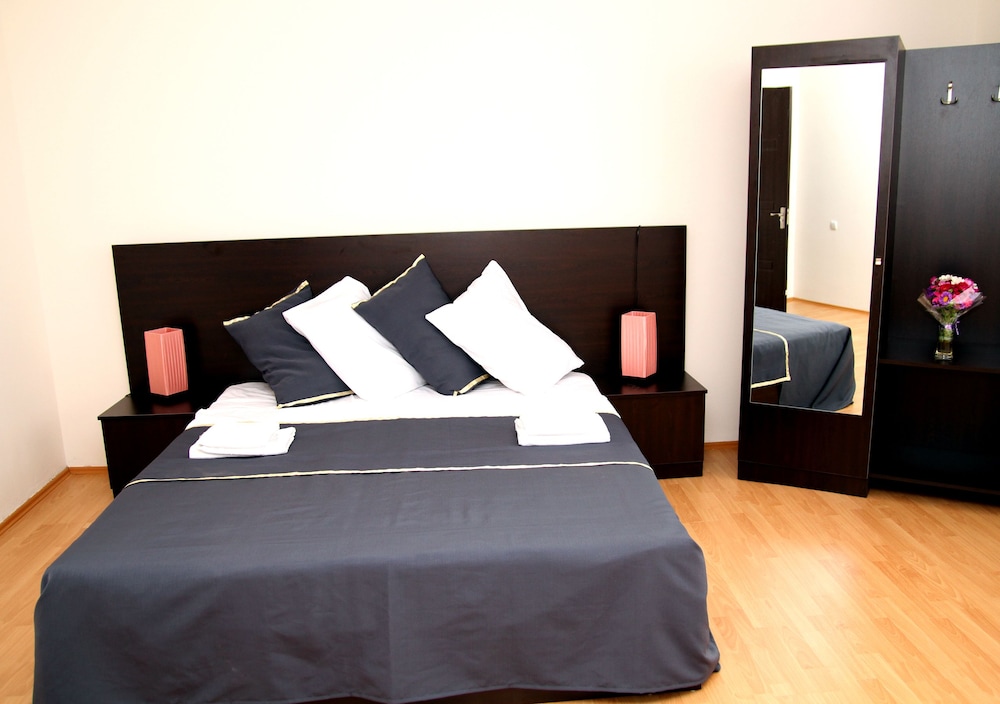 Deluxe Suite, Balcony