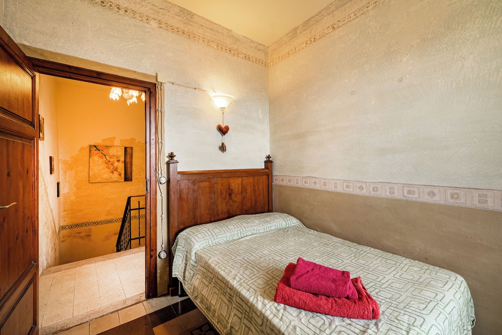 Family House, Multiple Bedrooms, 2 Bathrooms, Mountainside (Appartamento Giovanni - Relax Among) photo 1