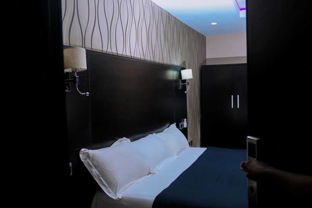 Deluxe Room, 1 King Bed, Ensuite