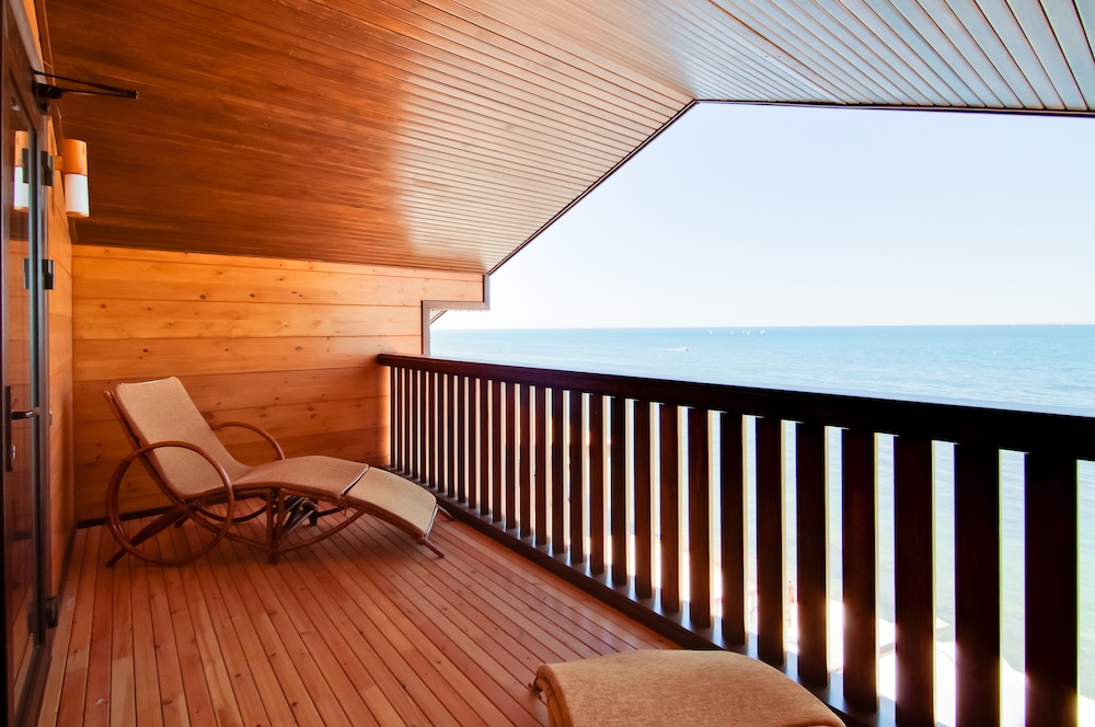 Bungalow, 1 King Bed, Non Smoking, Sea View photo 3
