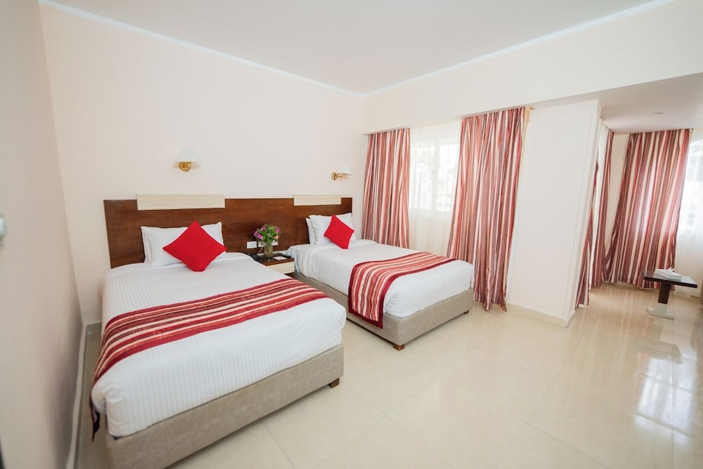 Standard Triple Room, Pool View