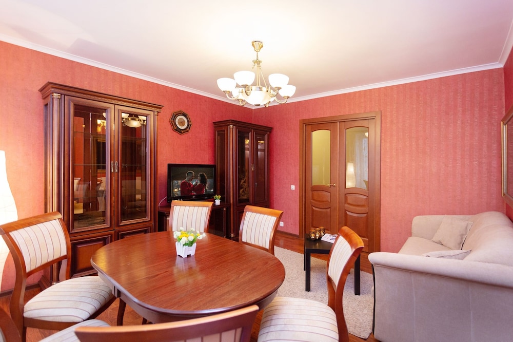Classic Apartment photo 1