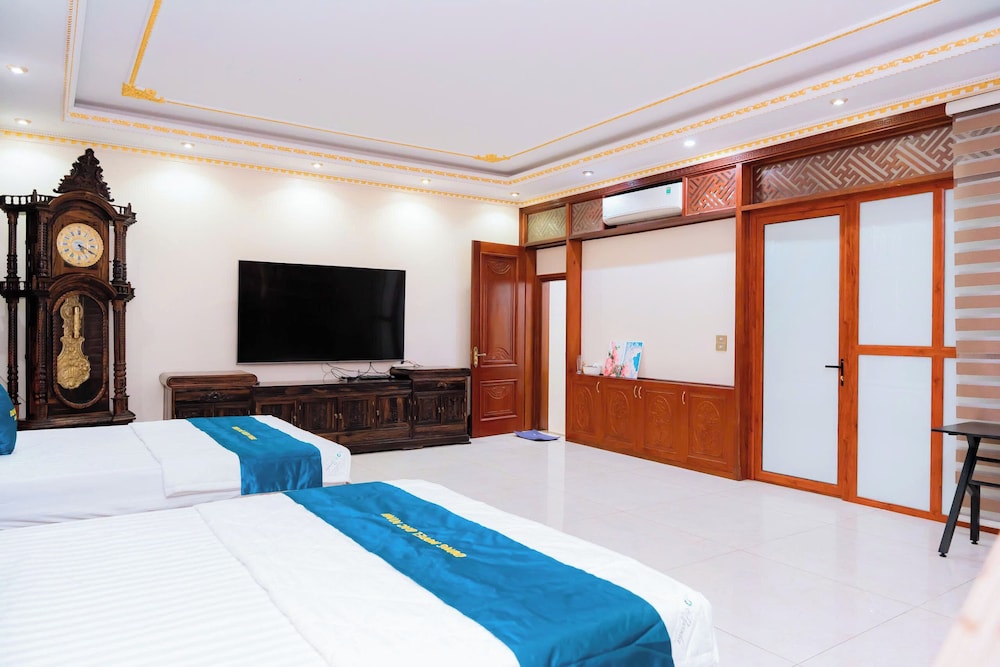 Superior Studio Suite, Balcony, City View