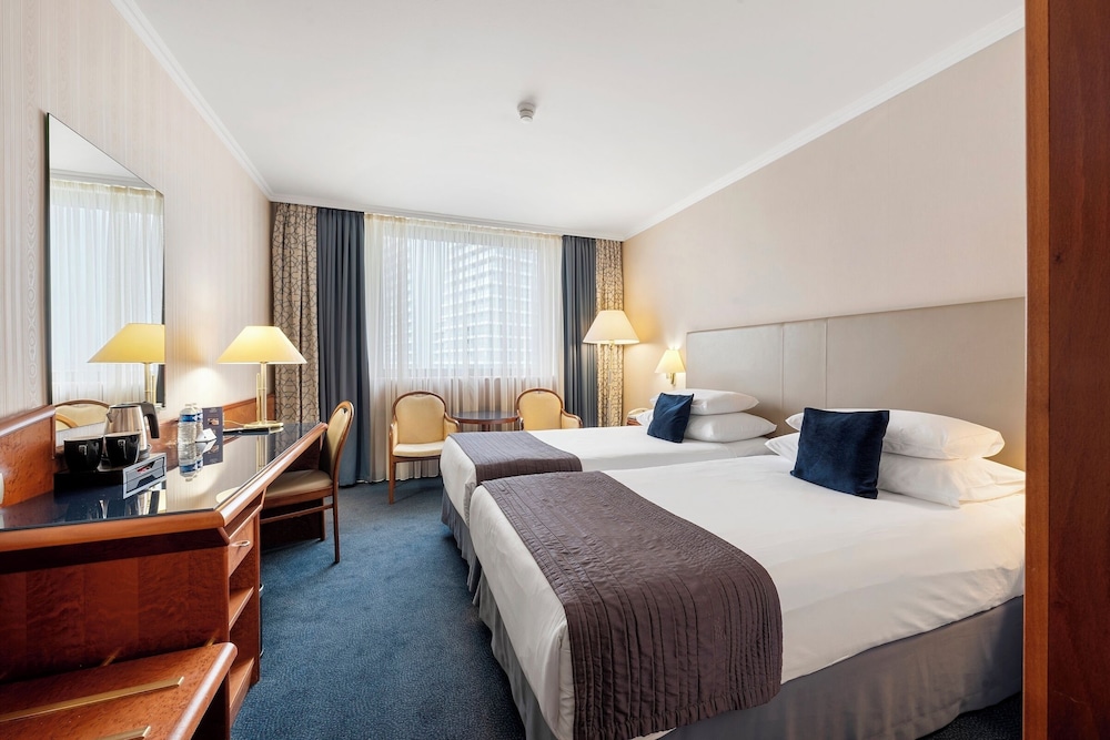 Premium Twin Room (Panoramic view) - Photo 1