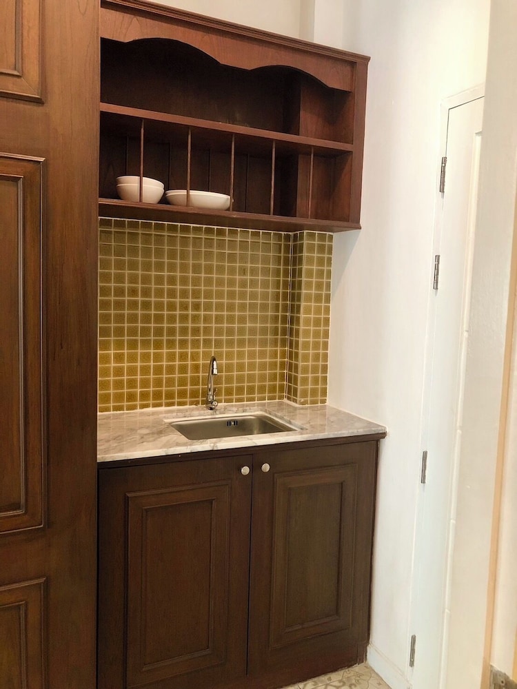 Premium Deluxe 1 King, High Floor - Photo 9