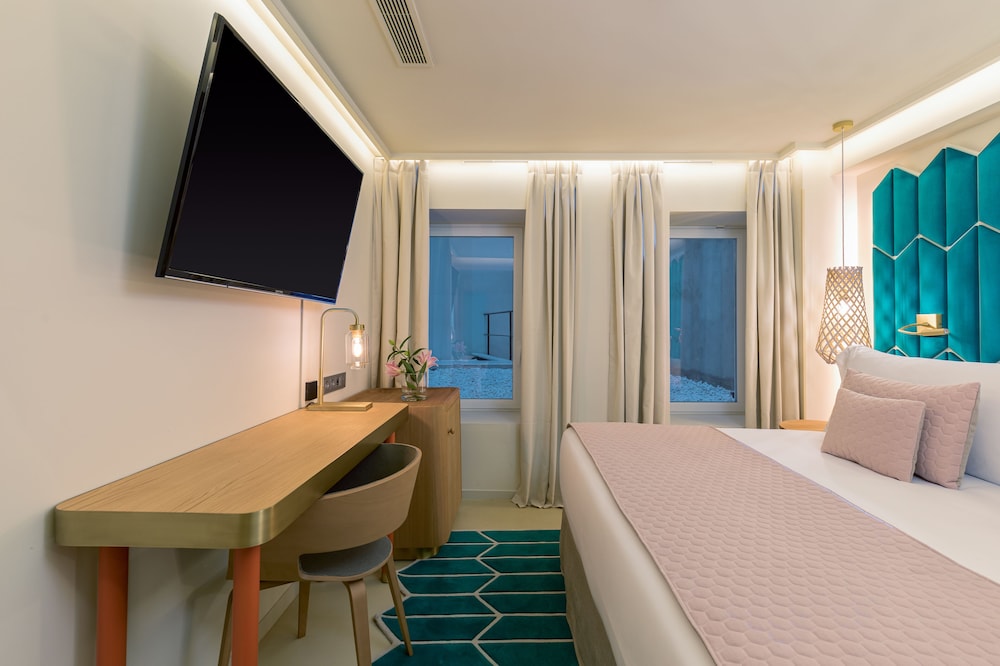 Standard Double Room Single Use photo 3