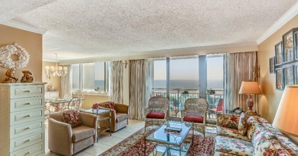 Condo photo 2
