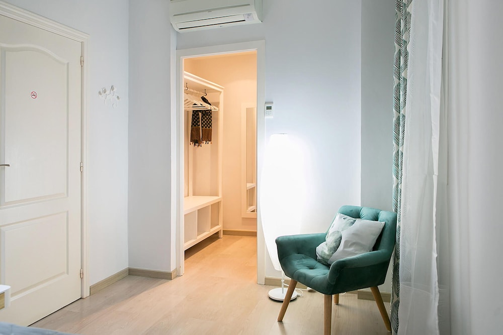 Double Room, Private Bathroom (Interior - 1 or 2 Beds) photo 3