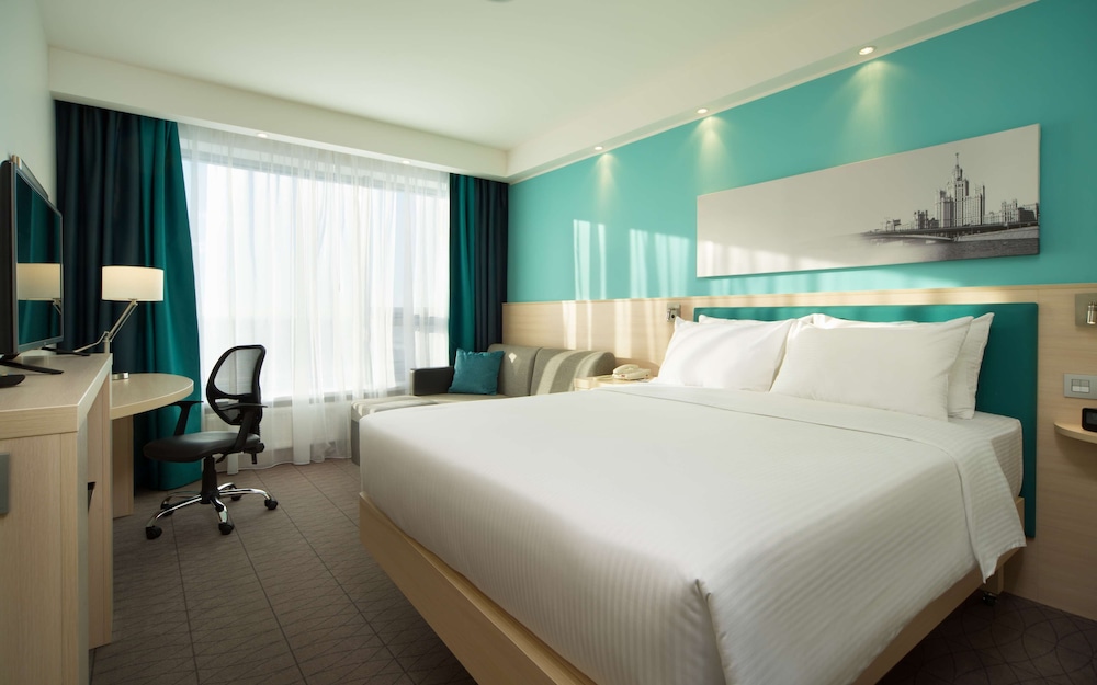 Room, 1 Queen Bed with Sofa bed photo 2