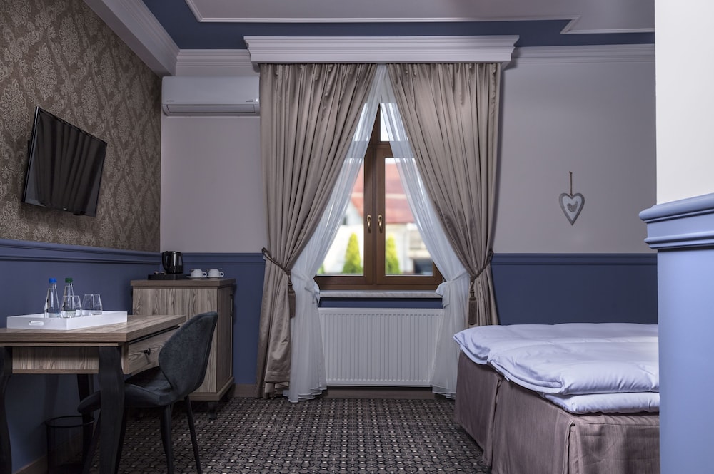 Double or Twin Room photo 3
