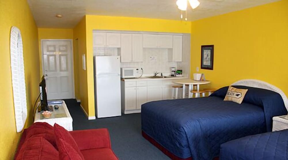 Room, 2 Queen Beds (Waterfront) photo 1