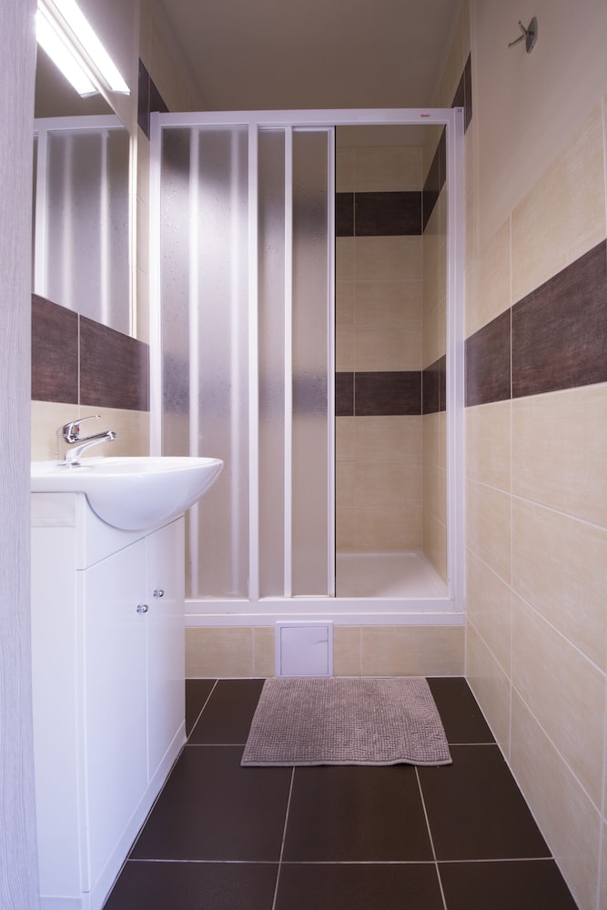 Triple Room, Ensuite - Photo 3