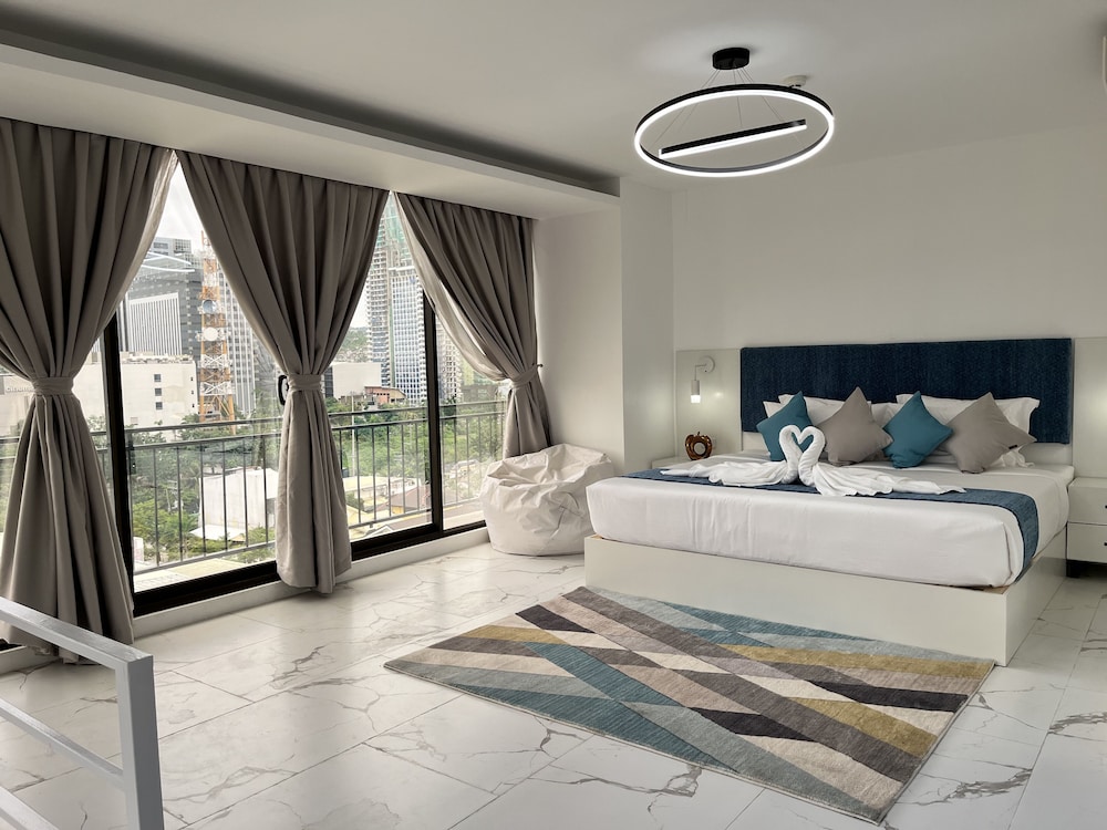 Standard Penthouse - Photo 4