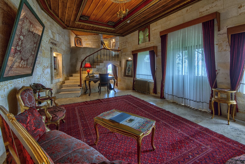Luxury Suite