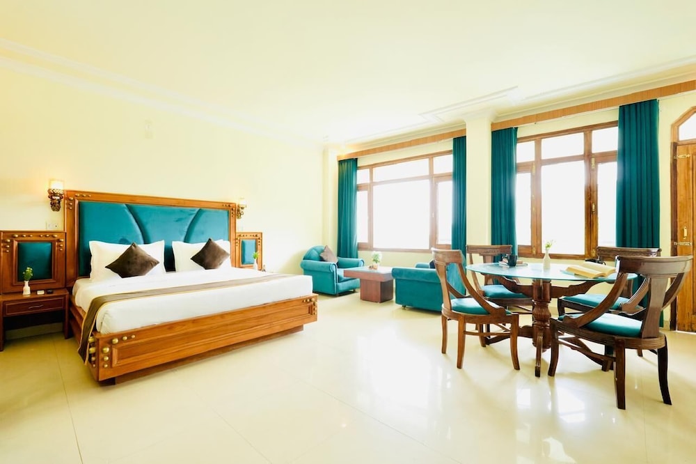Premium Room, Balcony, Valley View