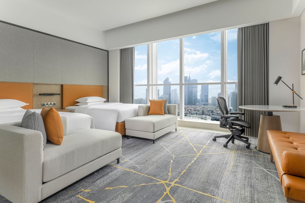 Premier Deluxe, Guest room, 2 Twin/Single Bed(s), High floor - Photo 2