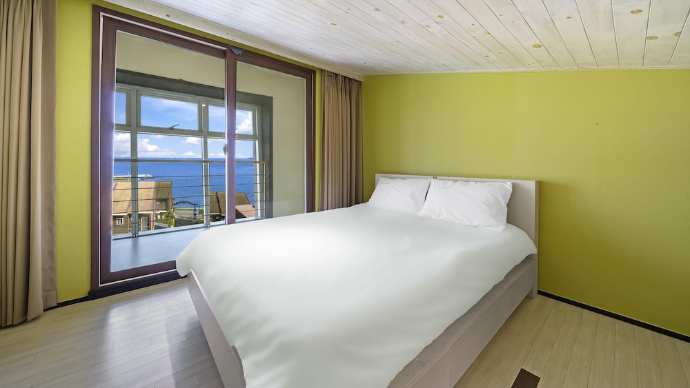 Basic Room, 1 Bedroom (Room 306) - Photo 4