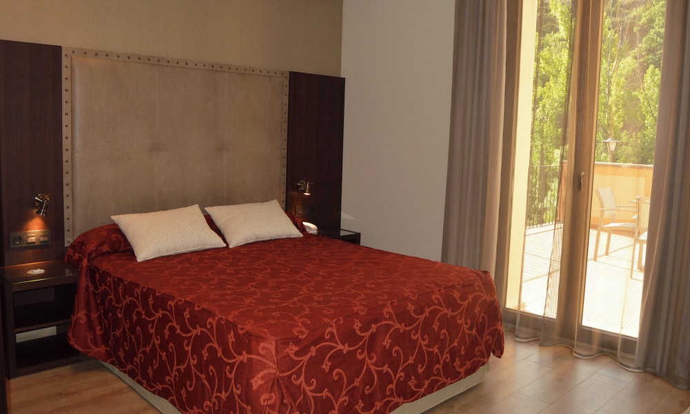 Habitacion familiar comunicada 4 pax photo 3
