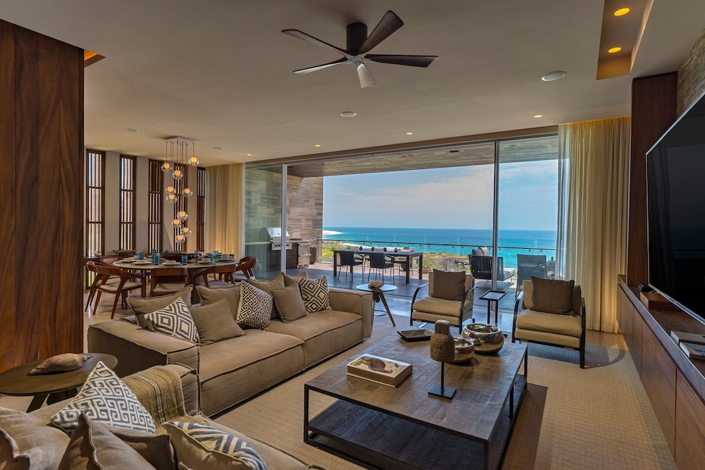Room, 3 Bedrooms, Beachfront