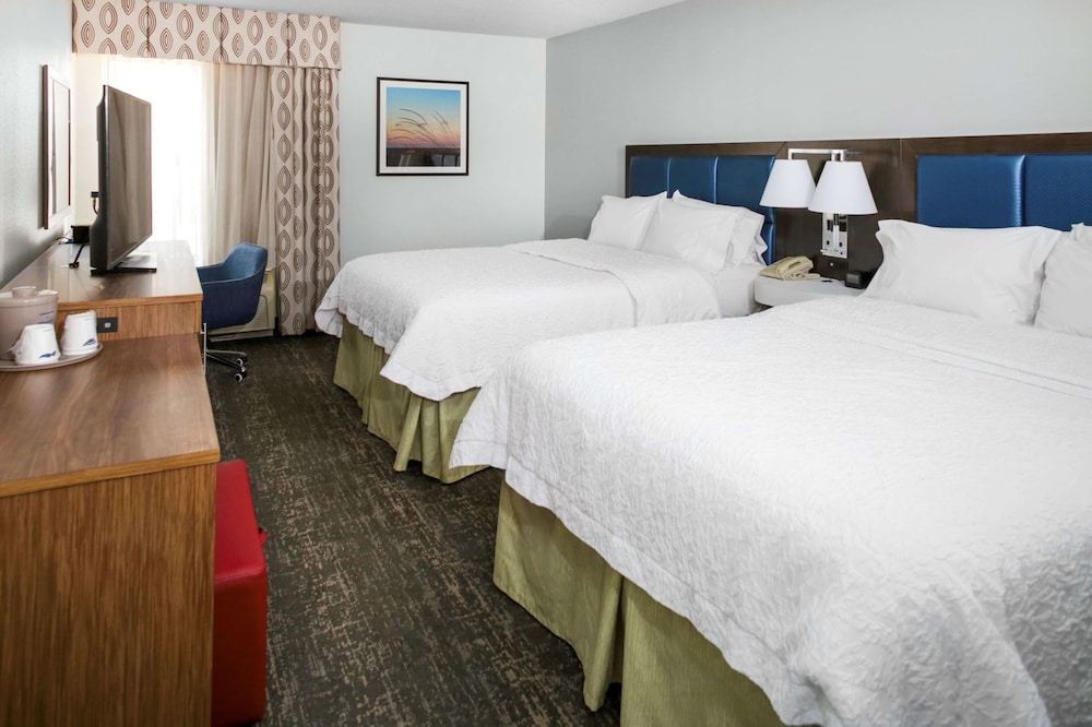 Room, 2 Queen Beds, Accessible, Non Smoking - Photo 2