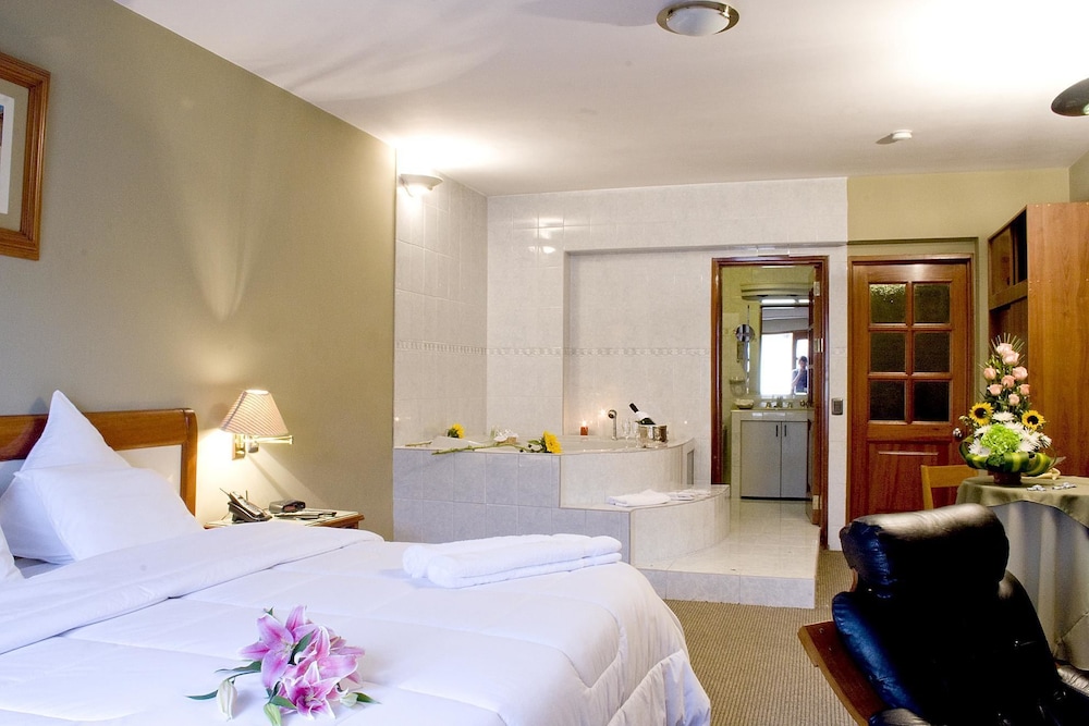 Presidential Suite photo 3