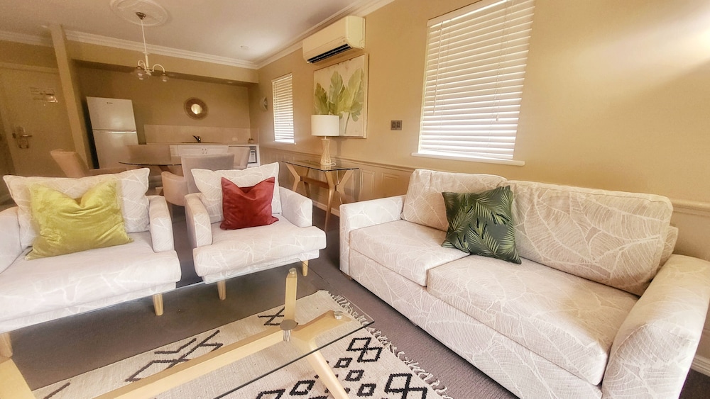 Executive Studio Suite