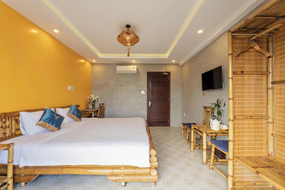 Classic Room, Balcony, Garden View photo 3