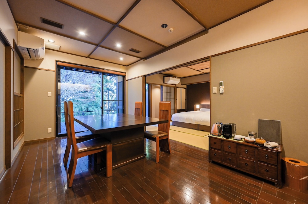 Dining Room Smoking
