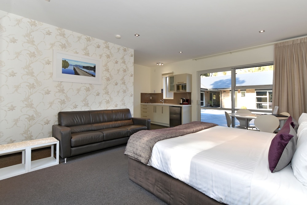 Superior Apartment, 1 Bedroom, Jetted Tub, Mountain View