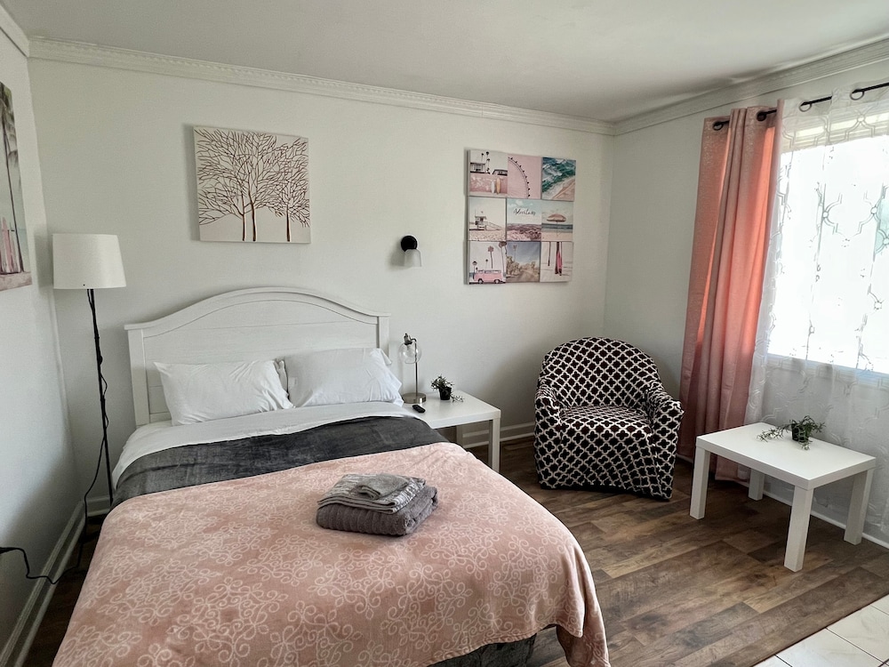 Design Room, 1 Double Bed, Non Smoking, Refrigerator & Microwave