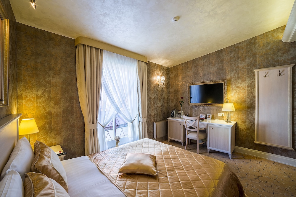 Double Room - Photo 4