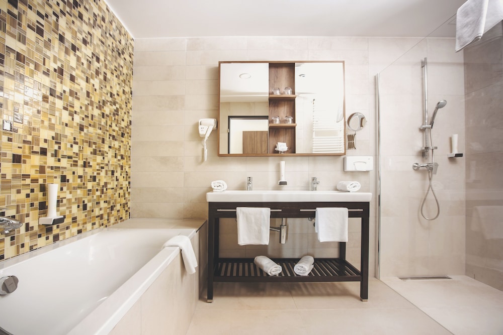 Deluxe Suite photo 2