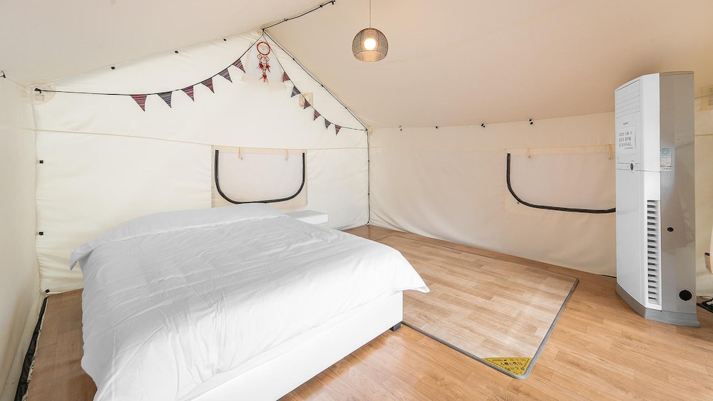 Basic Room, 1 Bedroom (Glamping C (Pet, Family)) - Photo 10