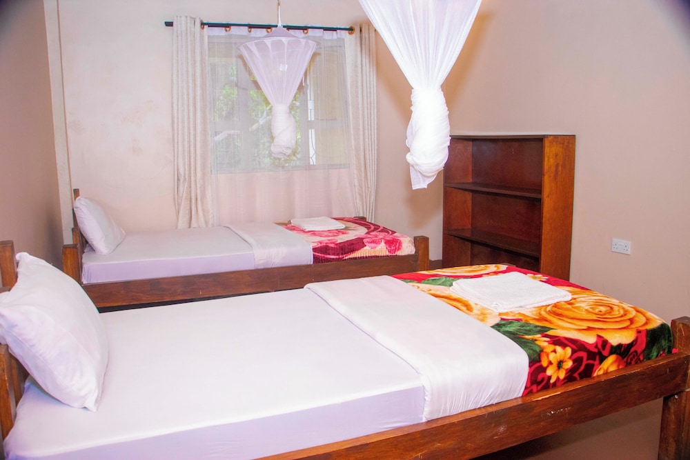 Comfort Twin Room