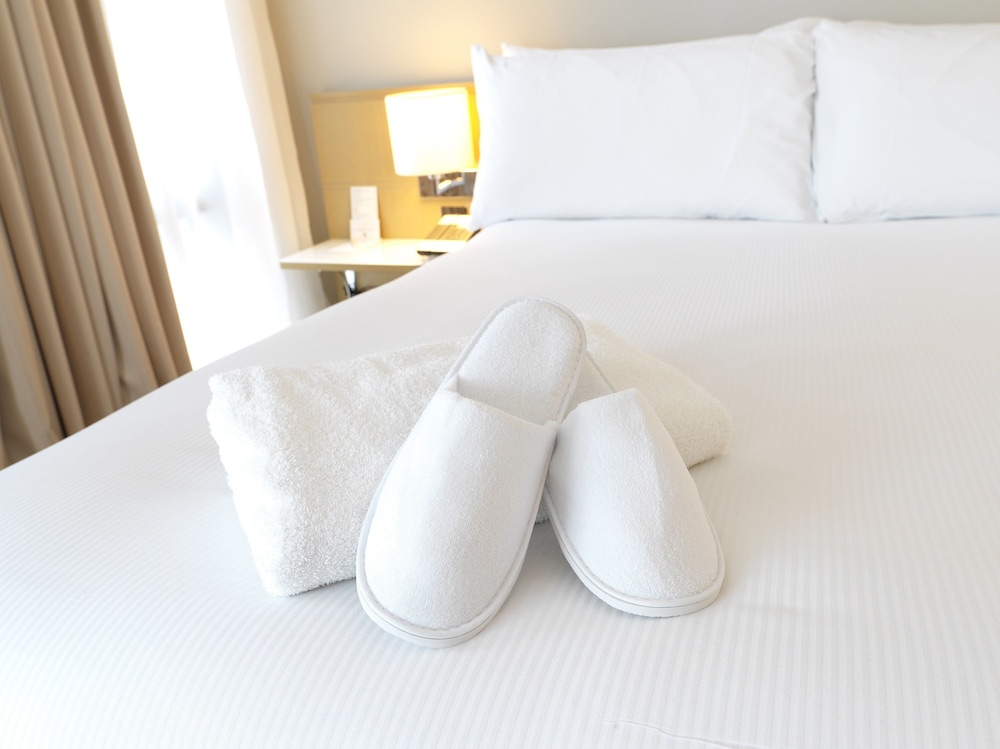 Suite, 1 King Bed, City View - Photo 3