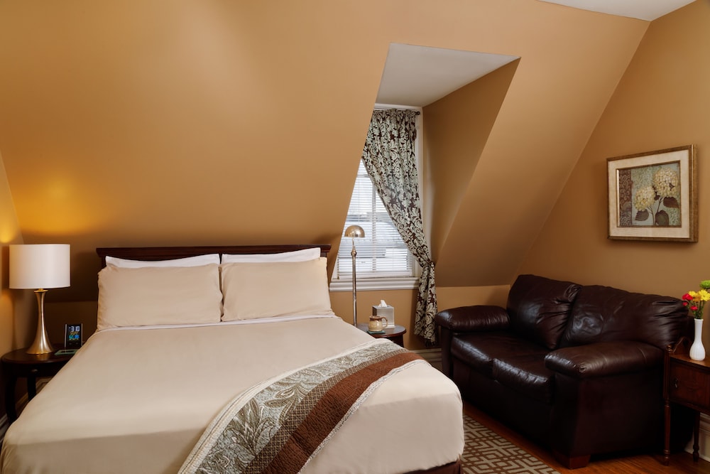 Room, 1 Queen Bed, Fireplace (10) photo 1