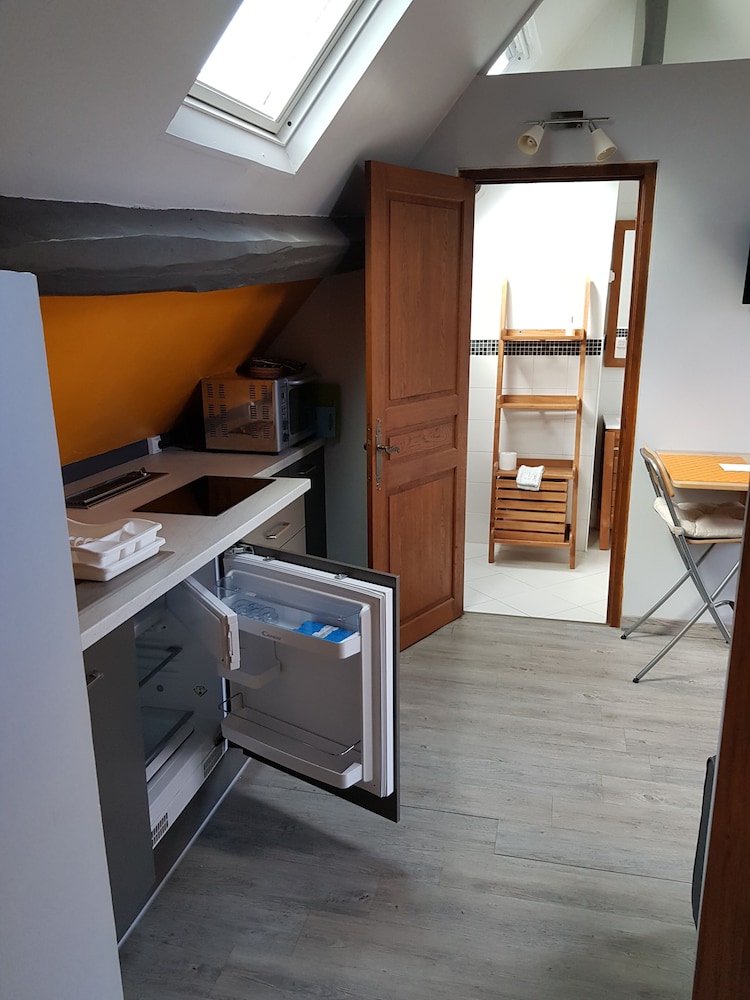 Double or Twin Room - Photo 4