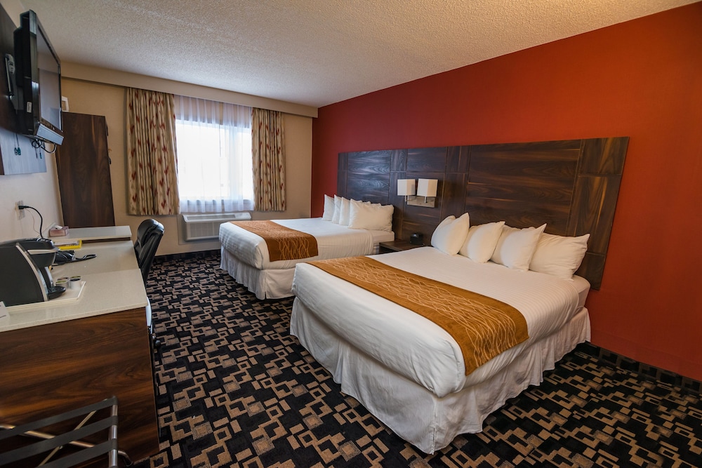 Room, 2 Queen Beds, Non Smoking - Photo 3